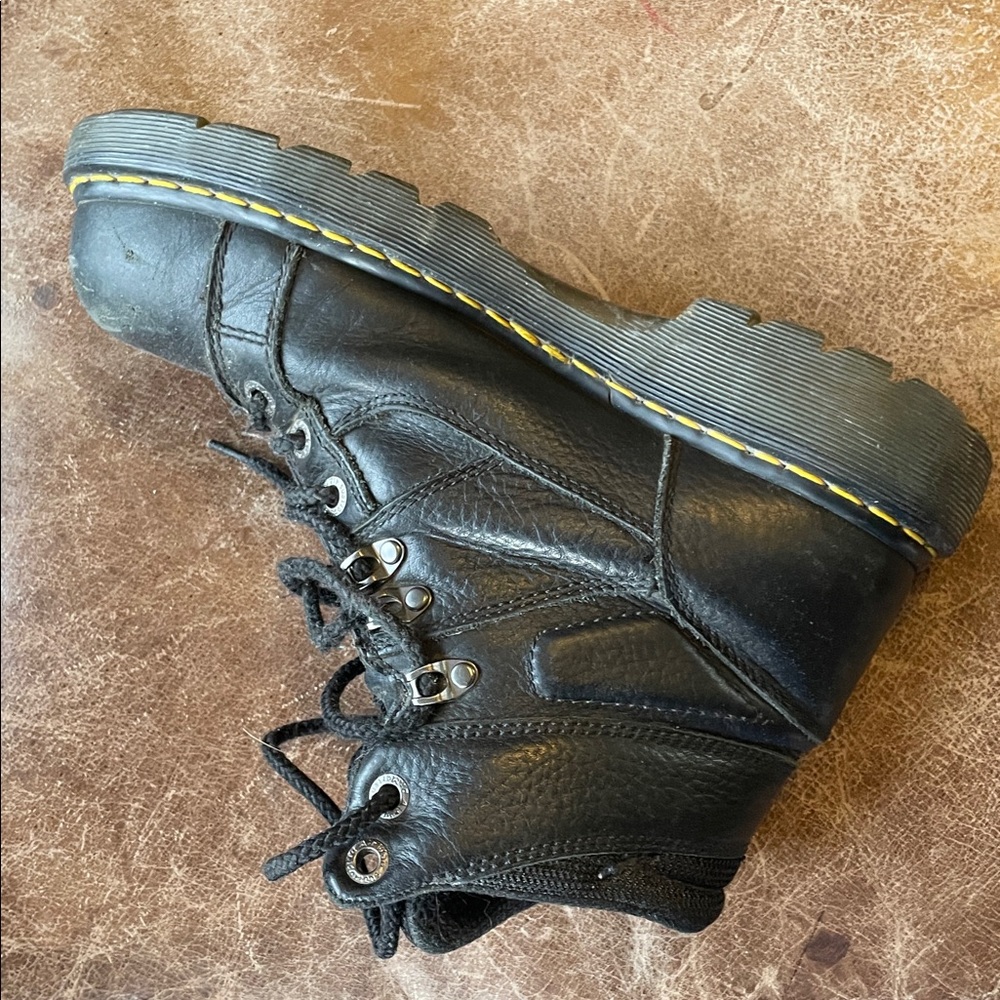 Dr. Martens Men's Black Industrial Steel Toed Work Boots. Good Condition. Sz 10. - Picture 6 of 16
